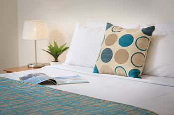 Apartments @ Kew Walpole Gardens - Kew Serviced Townhouses - Accommodation Directory 10