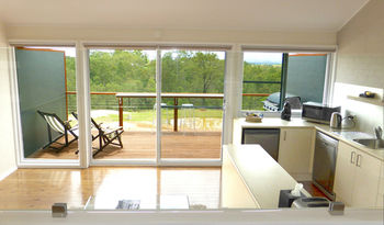 Wine Country Villas - Accommodation Directory 13