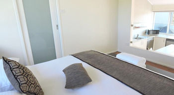 Wine Country Villas - Accommodation Directory 41