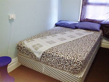 Bondi Shores - Hostel - Accommodation Directory 5
