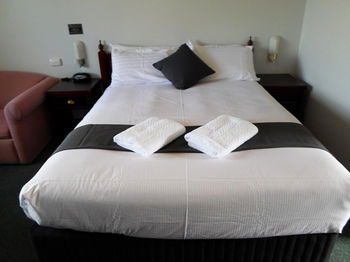 Colonial Motor Inn Lithgow - Accommodation Directory 17