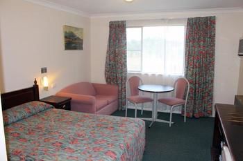 Colonial Motor Inn Lithgow - Accommodation Directory 25