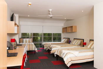 Sydney Student Living - Hostel - Accommodation Directory 8