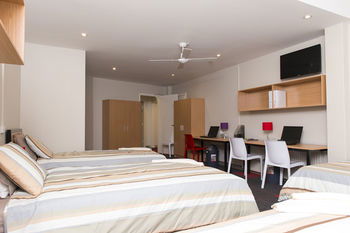 Sydney Student Living - Hostel - Accommodation Directory 11