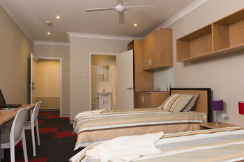 Sydney Student Living - Hostel - Accommodation Directory 13