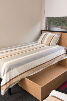 Sydney Student Living - Hostel - Accommodation Directory 17