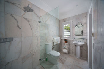Katoomba Manor - Accommodation Directory 10