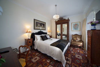 Katoomba Manor - Accommodation Directory 14