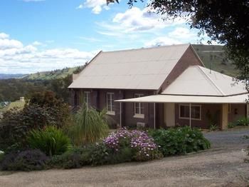 Church House B&B Gundagai - Accommodation Directory 1