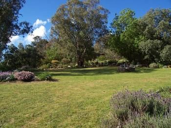 Church House B&B Gundagai - Accommodation Directory 2