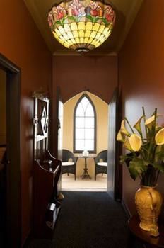 Church House B&B Gundagai - Accommodation Directory 9