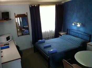 Bushmans Retreat Motor Inn - Accommodation Directory 0