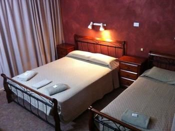 Bushmans Retreat Motor Inn - Accommodation Directory 1