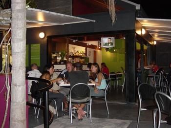 Noosa Backpackers Resort - Hostel - Accommodation Directory 14