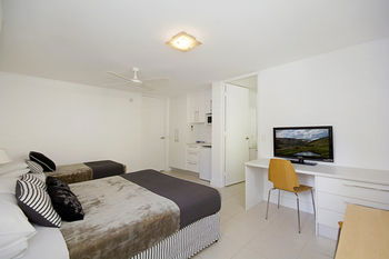 Jacaranda Noosa - Accommodation Directory 36