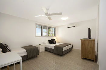 Jacaranda Noosa - Accommodation Directory 38