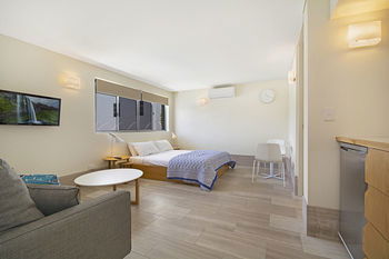 Jacaranda Noosa - Accommodation Directory 41