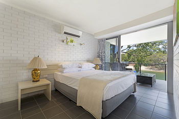 Jacaranda Noosa - Accommodation Directory 52
