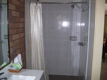 Glenwood Tourist Park & Motel - Accommodation Directory 2