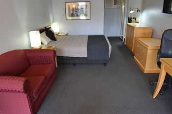 Old Maitland Inn - Accommodation Directory 69