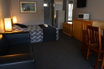 Old Maitland Inn - Accommodation Directory 70