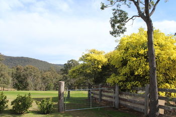 Elfin Hill Country Accommodation - Accommodation Directory 6