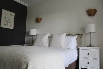 Elfin Hill Country Accommodation - Accommodation Directory 9