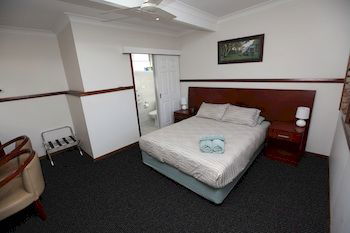 Across Country Motel And Serviced Apartments - Accommodation Directory 2