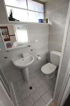 Across Country Motel And Serviced Apartments - Accommodation Directory 3