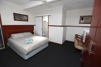 Across Country Motel And Serviced Apartments - Accommodation Directory 15