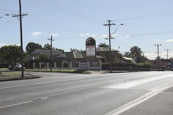 Across Country Motel And Serviced Apartments - Accommodation Directory 24