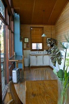 Sidney's Retreat - Accommodation Directory 9