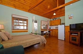 Bimbadeen Mountain Retreat - Accommodation Directory 4