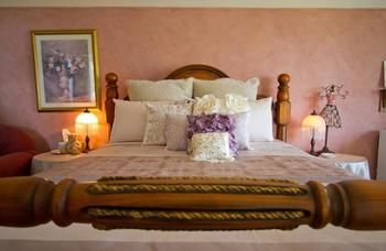 Bimbadeen Mountain Retreat - Accommodation Directory 12