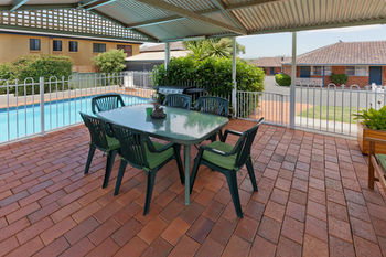 Abraham Lincoln Motel - Accommodation Directory 7