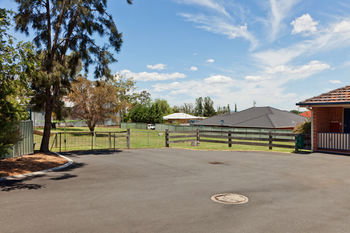 Abraham Lincoln Motel - Accommodation Directory 12