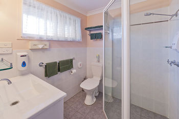 Abraham Lincoln Motel - Accommodation Directory 16