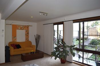 Beachview Homestay - Accommodation Directory 23