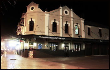 Peden's Hotel - Accommodation Directory 14