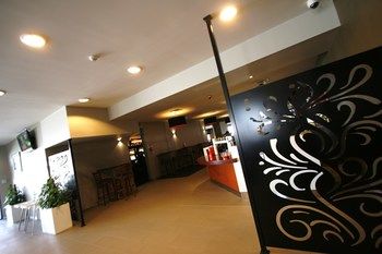 Peden's Hotel - Accommodation Directory 16