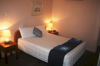 Civic Motel - Accommodation Directory 6