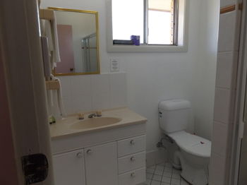 Civic Motel - Accommodation Directory 12