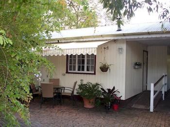 Bli Bli House Luxury Bed & Breakfast - Accommodation Directory 5