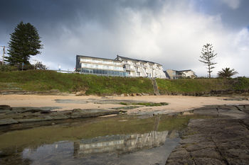 Ocean Front At The Entrance - Accommodation Directory 8