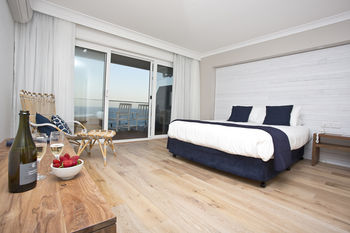 Ocean Front At The Entrance - Accommodation Directory 10