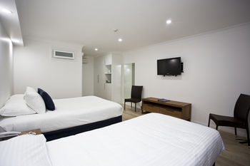 Ocean Front At The Entrance - Accommodation Directory 12