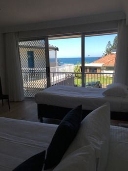 Ocean Front At The Entrance - Accommodation Directory 38
