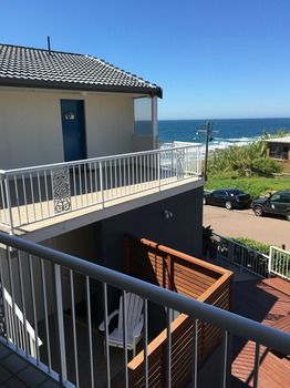 Ocean Front At The Entrance - Accommodation Directory 43