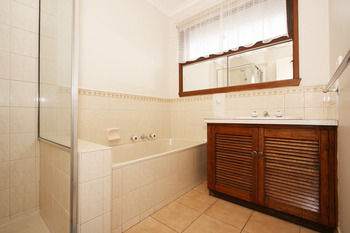 40 Thames Holiday Unit - Accommodation Directory 4