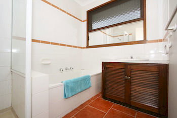 40 Thames Holiday Unit - Accommodation Directory 15